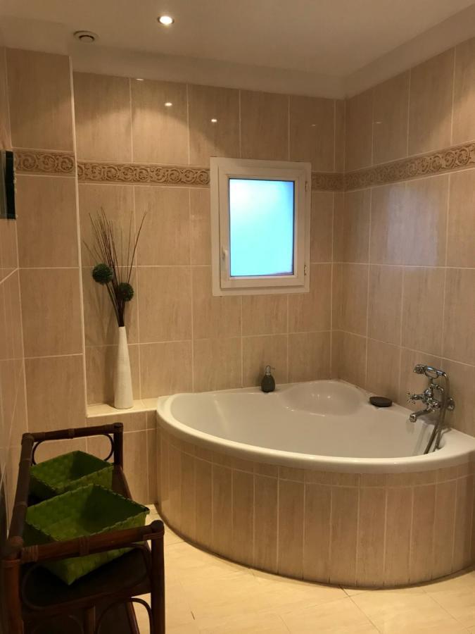 The Garden House Vierzon Hotell Eksteriør bilde